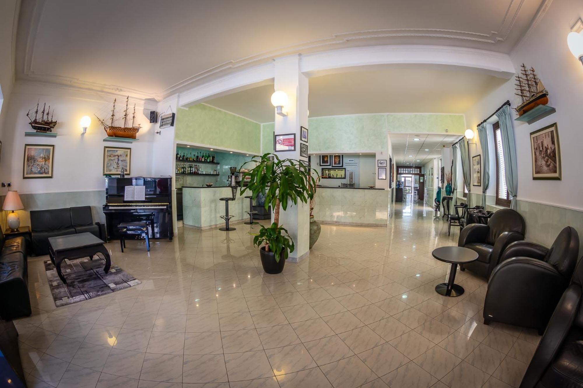 Marina B&B Adults Only Sestri Levante Bagian luar foto